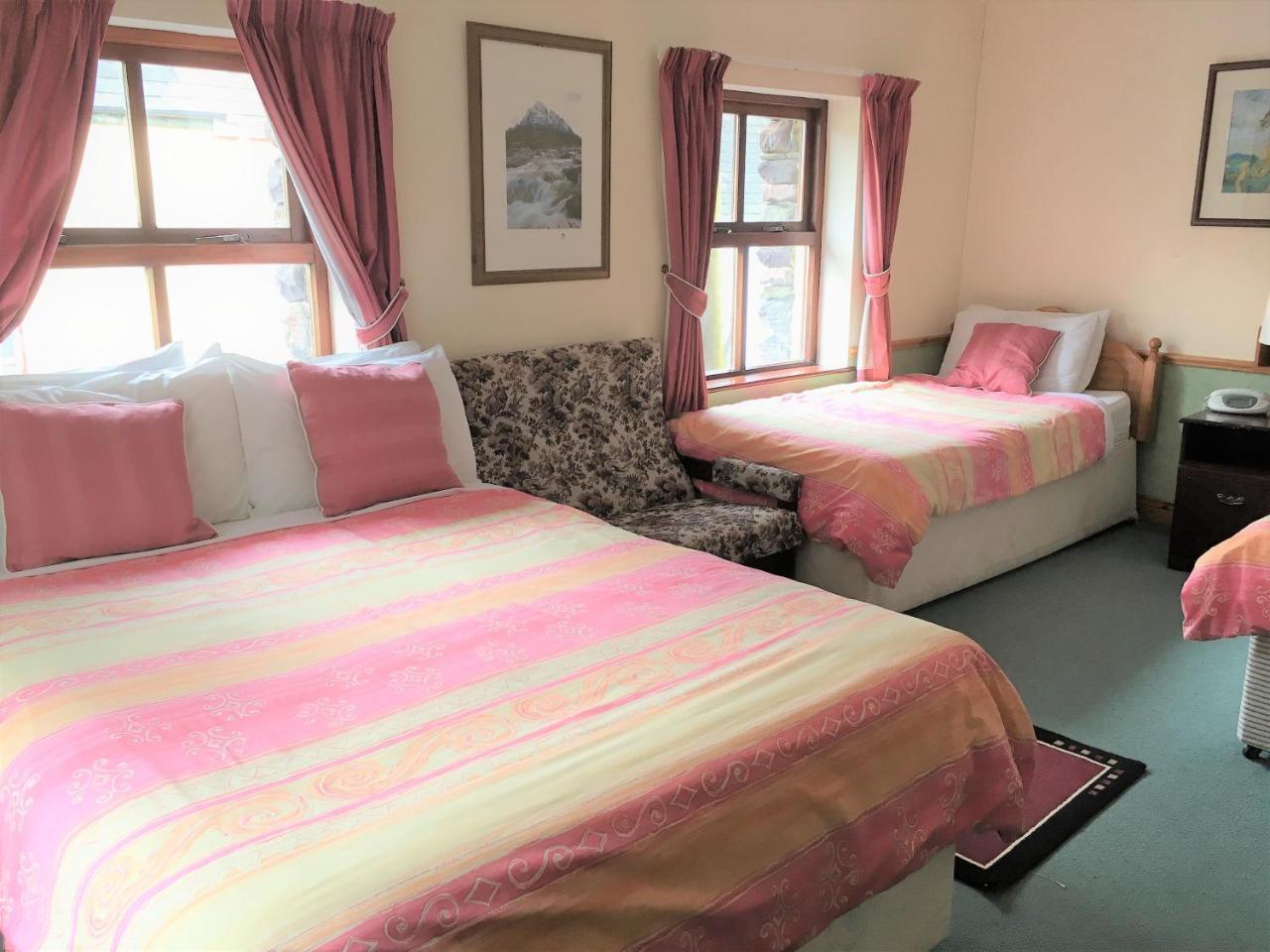 O'Connors Guesthouse Faha  Extérieur photo